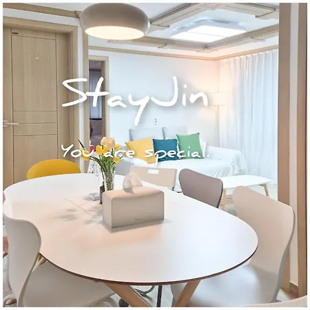 Stayjin Kachisanstation Gimpo Airportincheon Airport Yeouido Hongdae Gocheok Dome Up To 9People 4 Beds